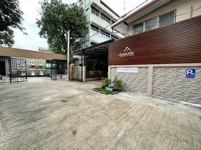 Navasri Nursing Home